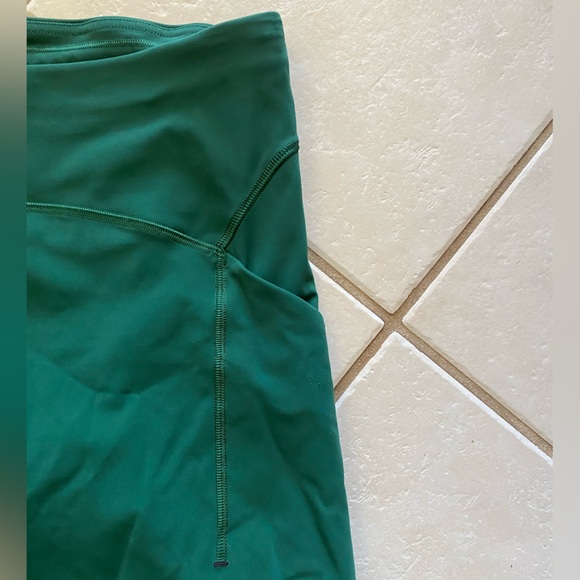 LULULEMON POWER THRU HIGH-RISE TIGHT 25” - Picture 6 of 7